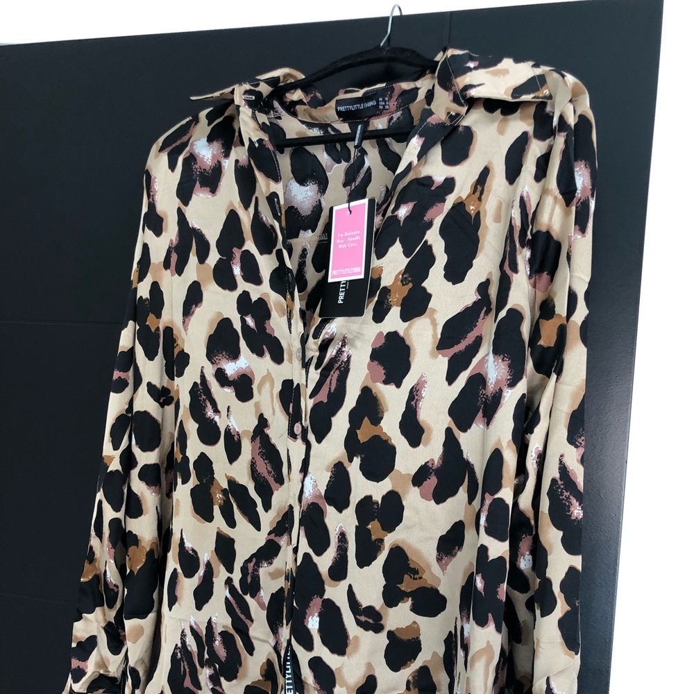 Pretty Little thing cheetah blouse